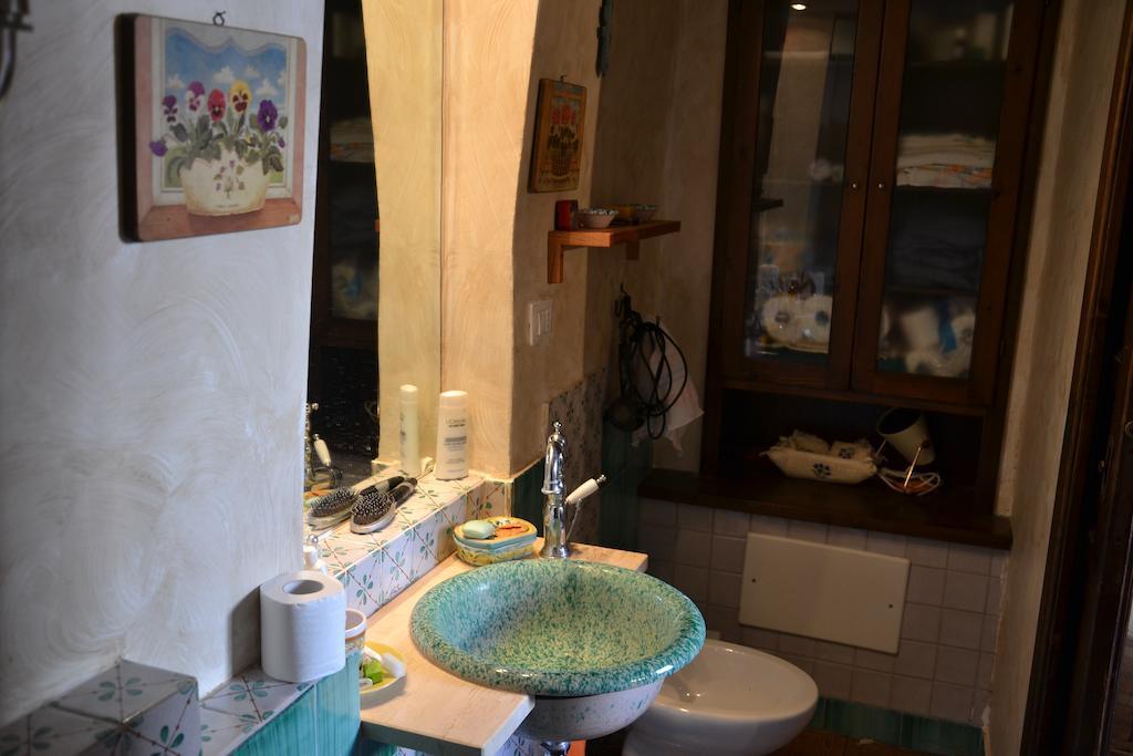 La Casa Del Pittore Di Petralia Petralia Soprana Room photo